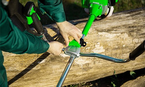 «Рукоять» товара: «Бензиновый триммер Foresta FC-52 LX + Масло + Смазка для редуктора» - фото №8 Характеристика товара «Рукоять» - фото №8