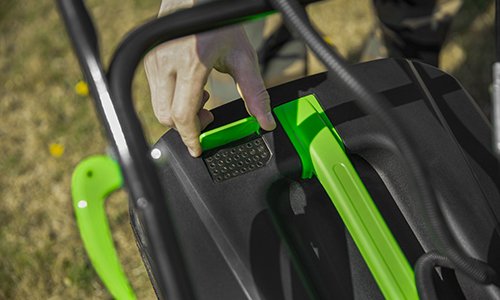 «Травосборник на 65 литров» товара: «Газонокосилка бензиновая Foresta GM-530E» - фото №10 Характеристика товара «Травосборник на 65 литров» - фото №10