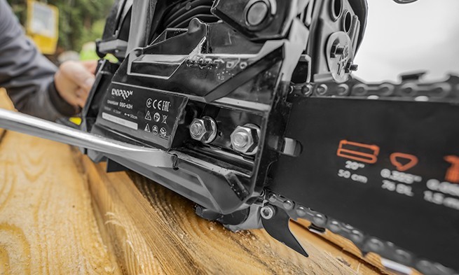 Характеристика товару «Розташування натяжителя ланцюга» - фото №5