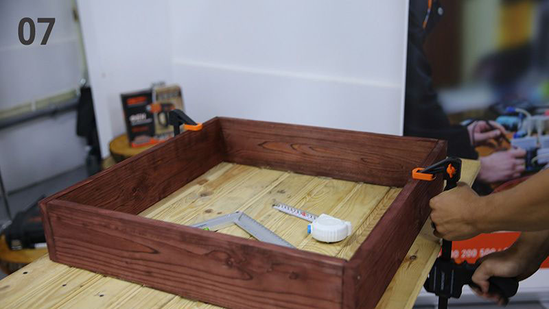 процесс соединения частей