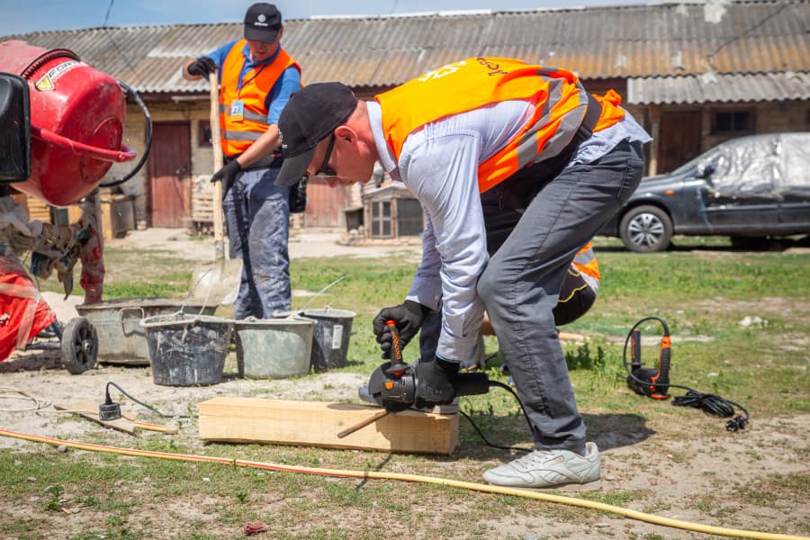 как инструмент Dnipro-M помогает восстанавливать разрушенные дома
